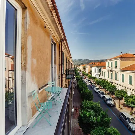 Home Diano Marina Апартаменты Диано-Марина